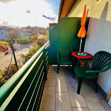 ベッド・アンド・ブレックファスト Am Campus Velden 3*