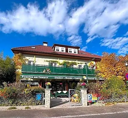 Am Campus Velden 住宿加早餐酒店