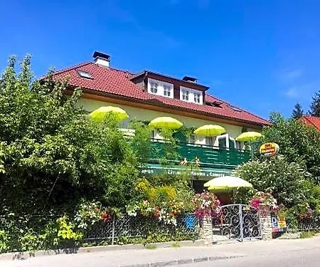 Am Campus Velden 住宿加早餐酒店