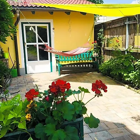 Am Campus Velden 住宿加早餐酒店 沃尔特湖畔韦尔登