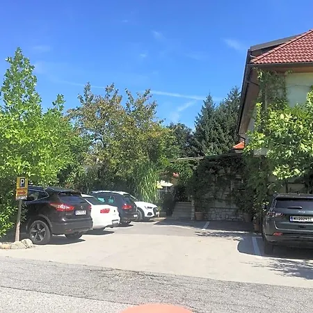Am Campus Velden 沃尔特湖畔韦尔登
